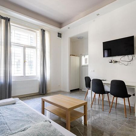 Modernized Condo At Kiraly 51 Βουδαπέστη Εξωτερικό φωτογραφία